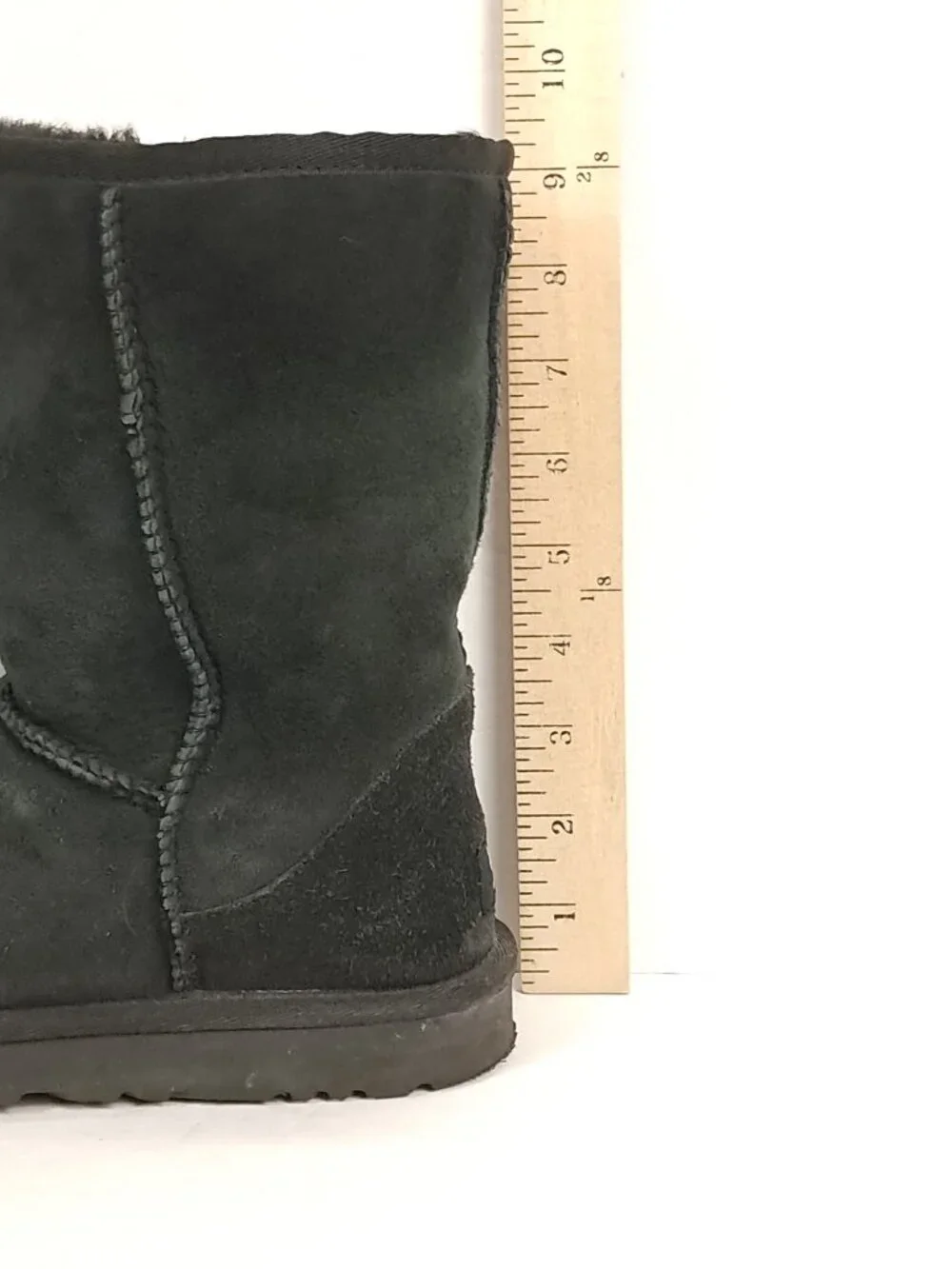 UGG Classic Short Boots Women 9 Faded Black Leather Sheepskin Lined Pull On 5825